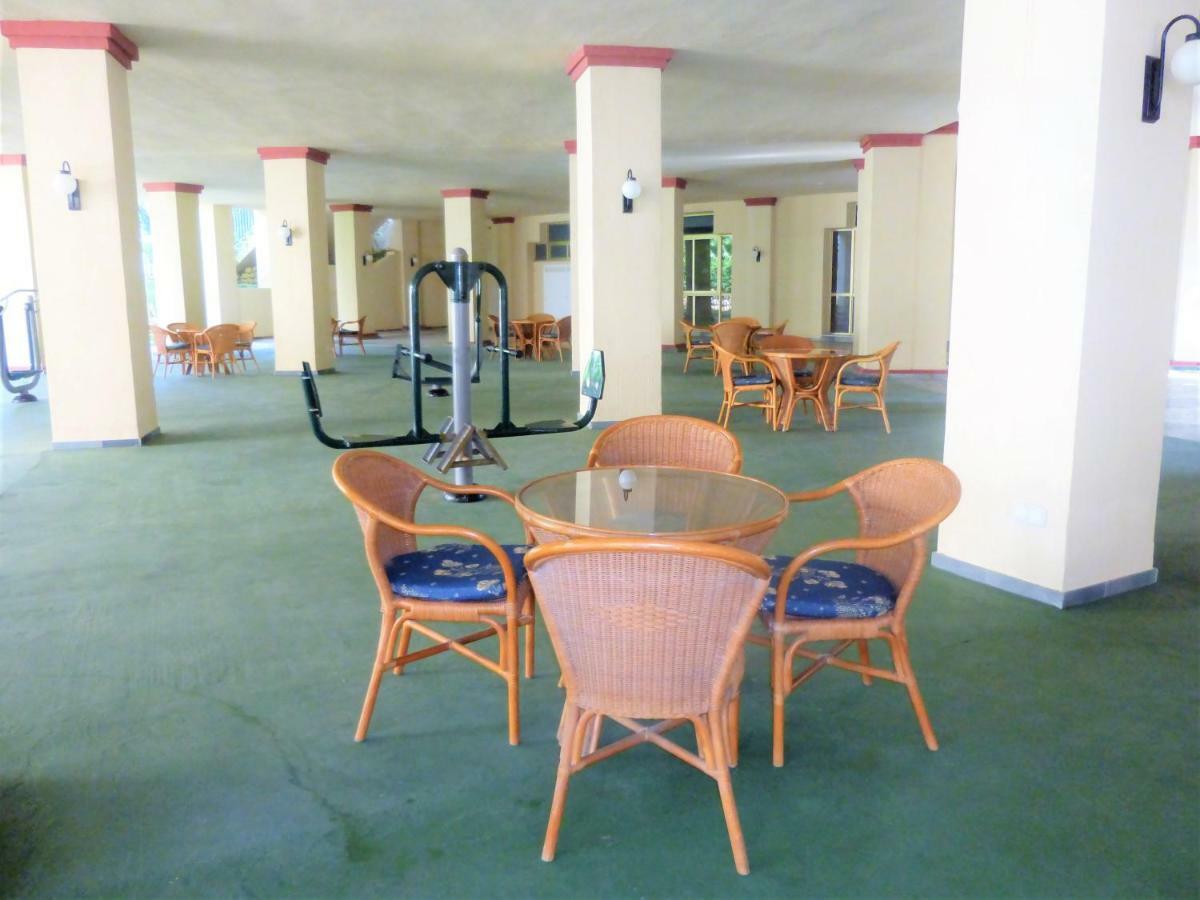 Romana Playa Apartamento Elviria Marbellac Extérieur photo